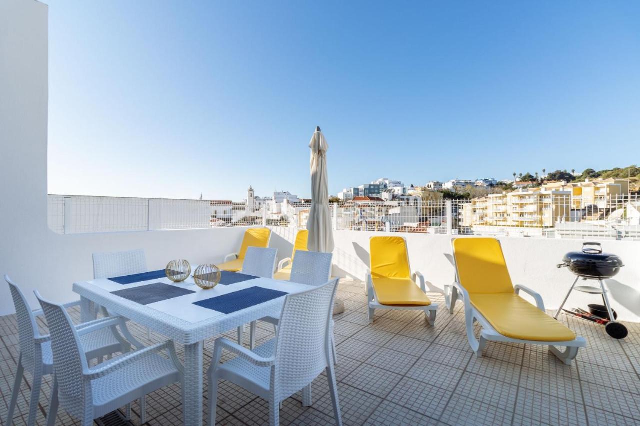 Top Renoviertes Apartment Mit Grosser Terrasse Albufeira Kültér fotó
